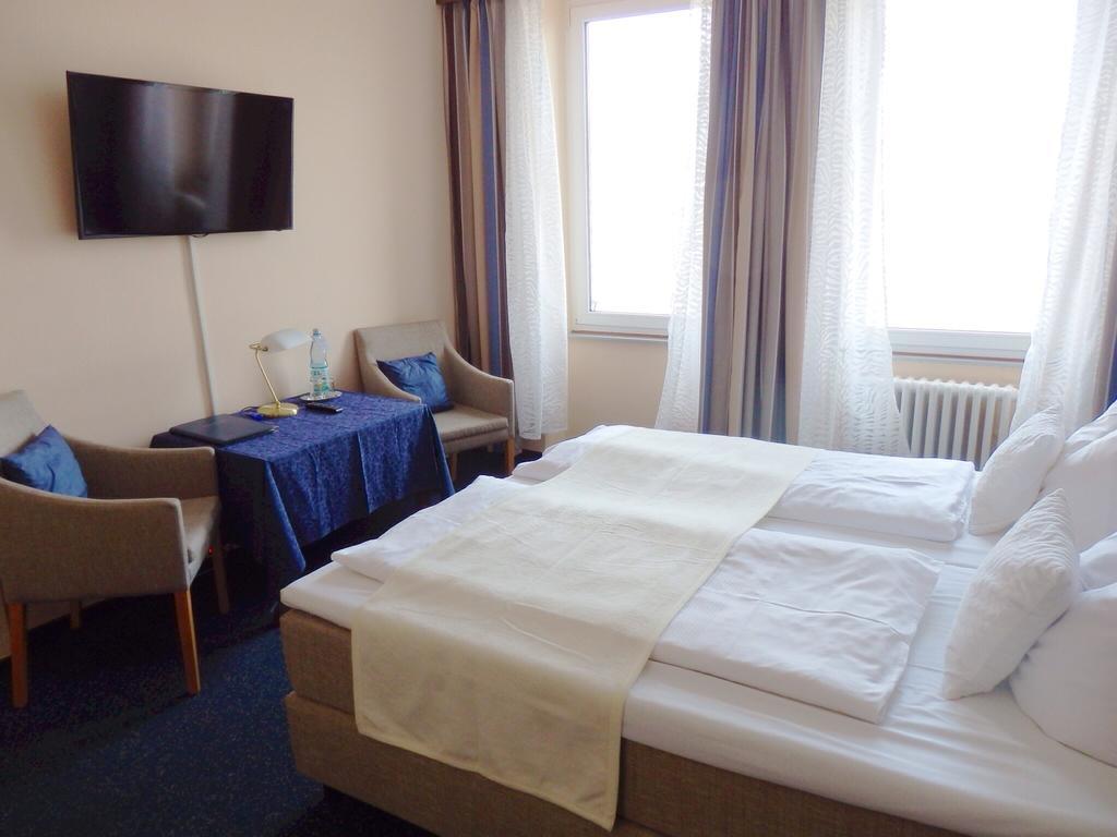 Hotel Rheinischer Hof Bad Breisig Szoba fotó
